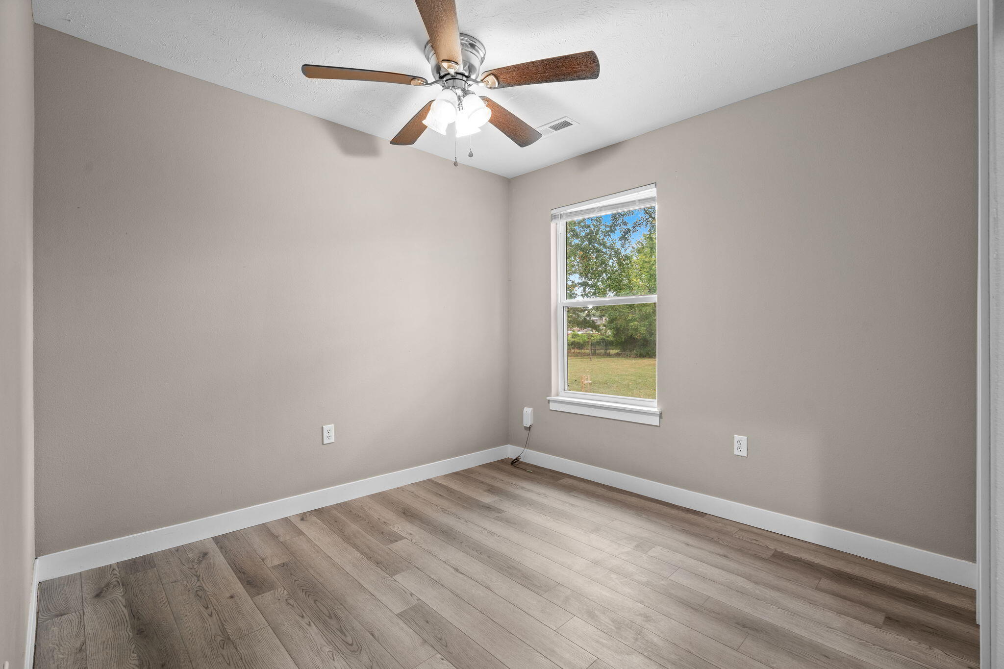 Photo 16 - Residential for sale – 2320 S Kickapoo Avenue  Springfield, MO