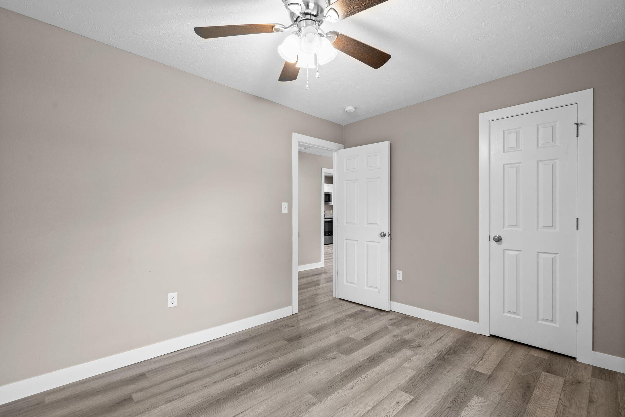 Photo 14 - Residential for sale – 2320 S Kickapoo Avenue  Springfield, MO