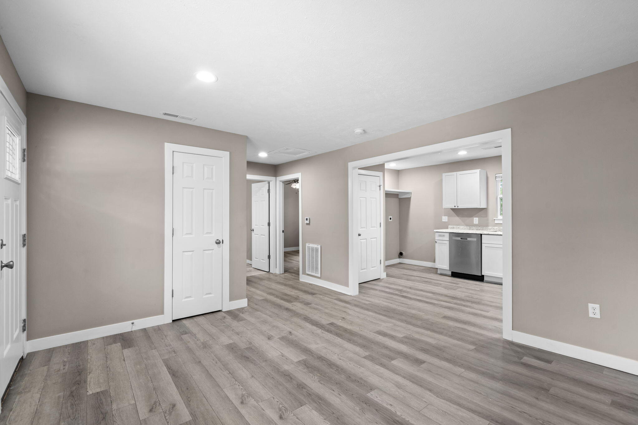 Photo 6 - Residential for sale – 2320 S Kickapoo Avenue  Springfield, MO