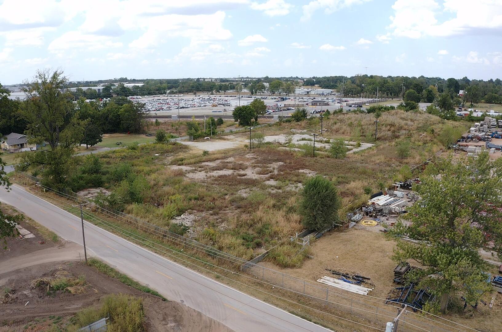 Photo 11 - Commercial Sale for sale – 3859 W Nichols Street  Springfield, MO