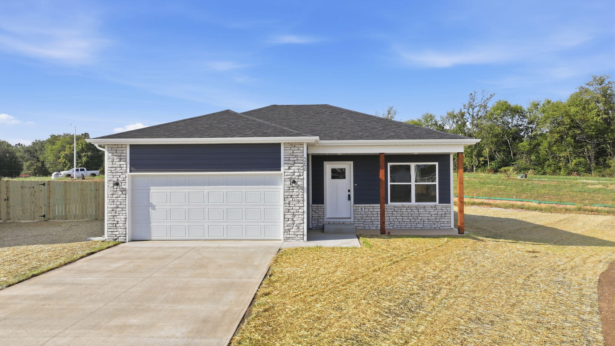 Photo 3 - Residential for sale – 5250 W Crestmere Drive  Springfield, MO