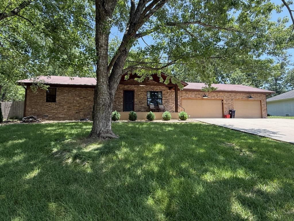 Photo 2 - Residential for sale – 2720  Jennifer Drive  West Plains, MO