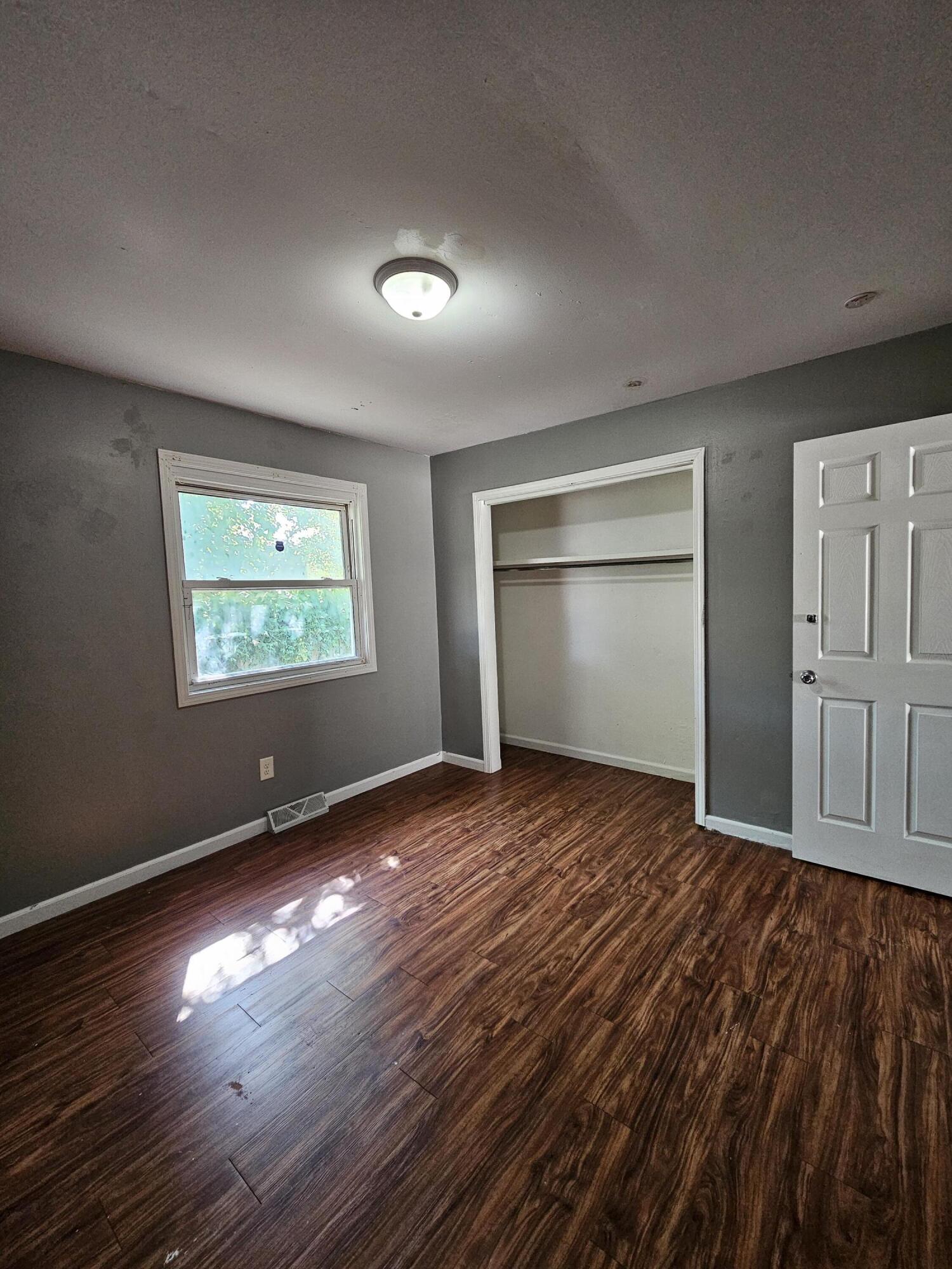 Photo 10 - Residential Income for sale – 1406 W Calhoun Street  Springfield, MO