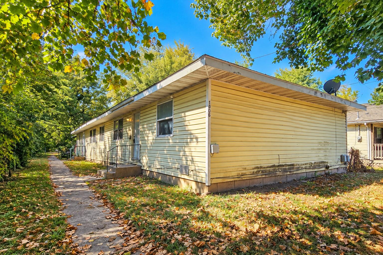 Residential Income for sale – 1406 W Calhoun Street  Springfield, MO