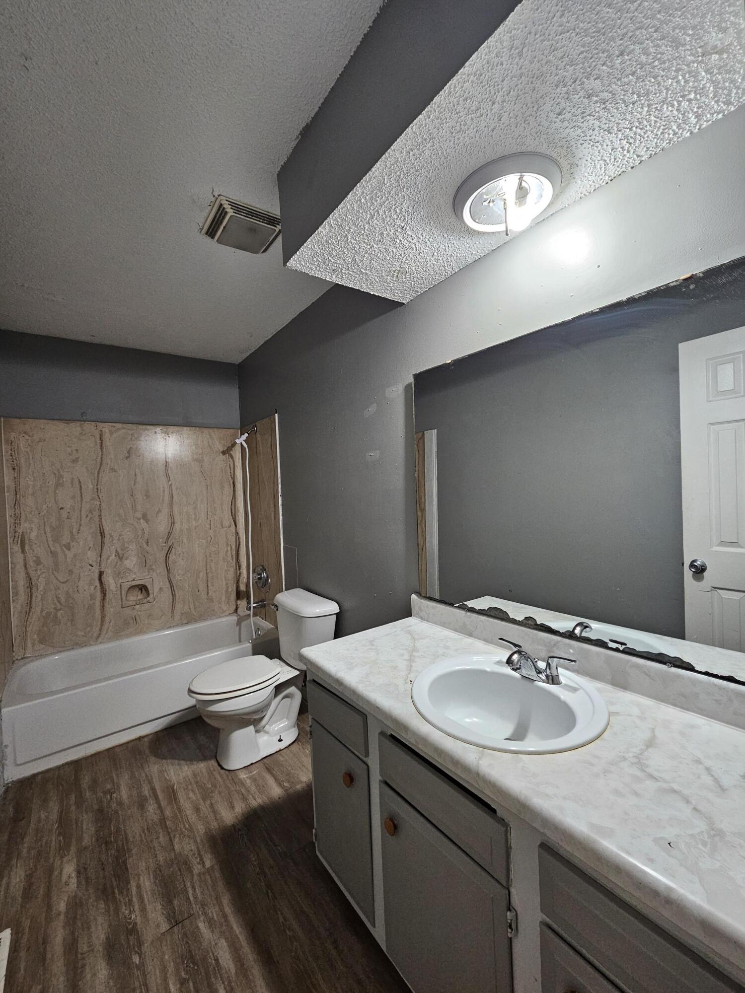 Photo 11 - Residential Income for sale – 1406 W Calhoun Street  Springfield, MO