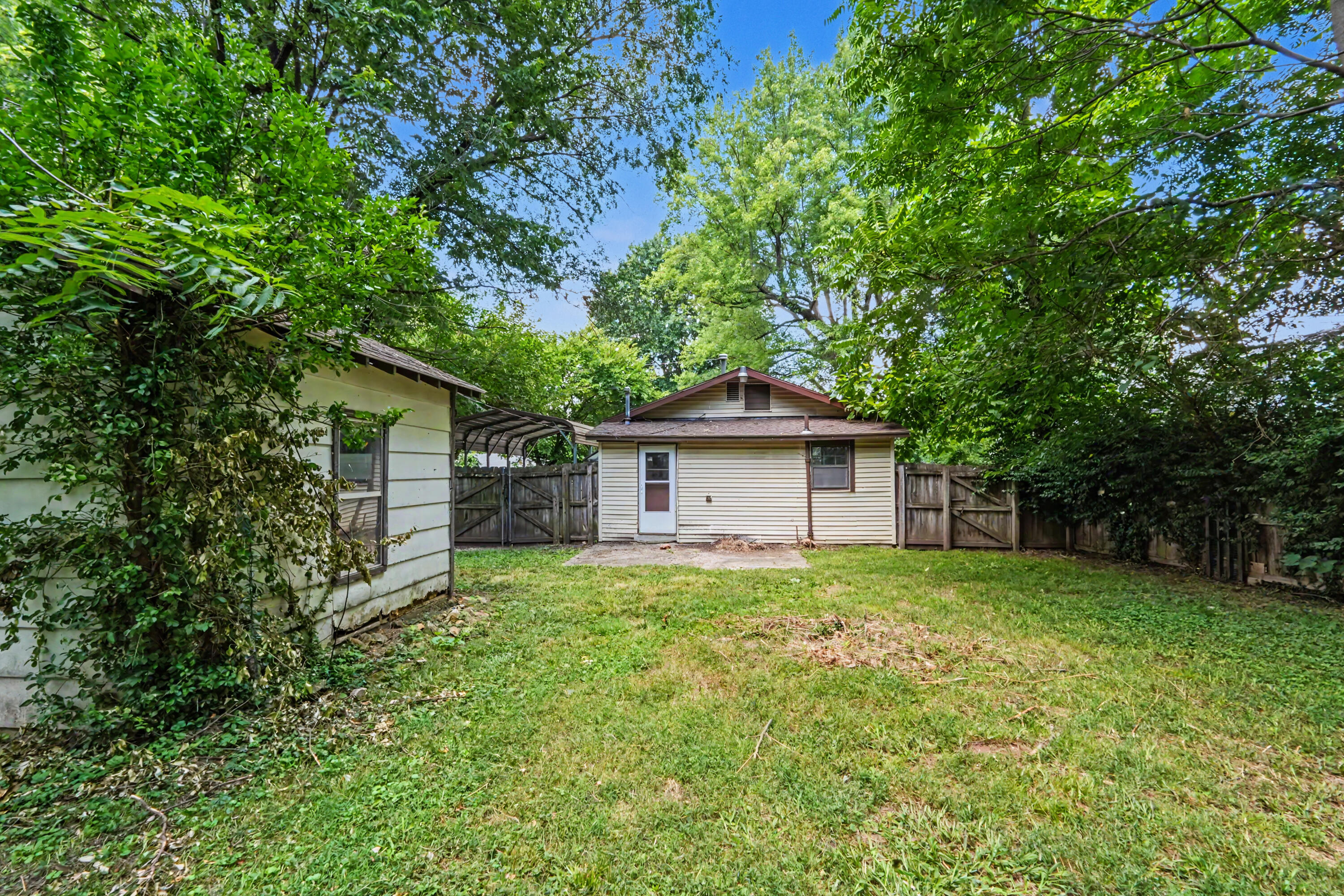 Photo 31 - Residential for sale – 2434 N Pickwick Avenue  Springfield, MO