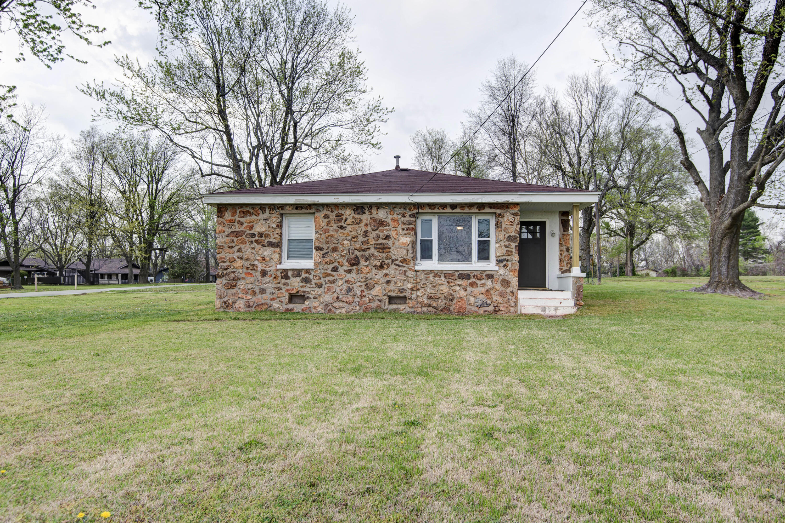 Photo 2 - Residential for sale – 4982 S Douglas   Republic, MO