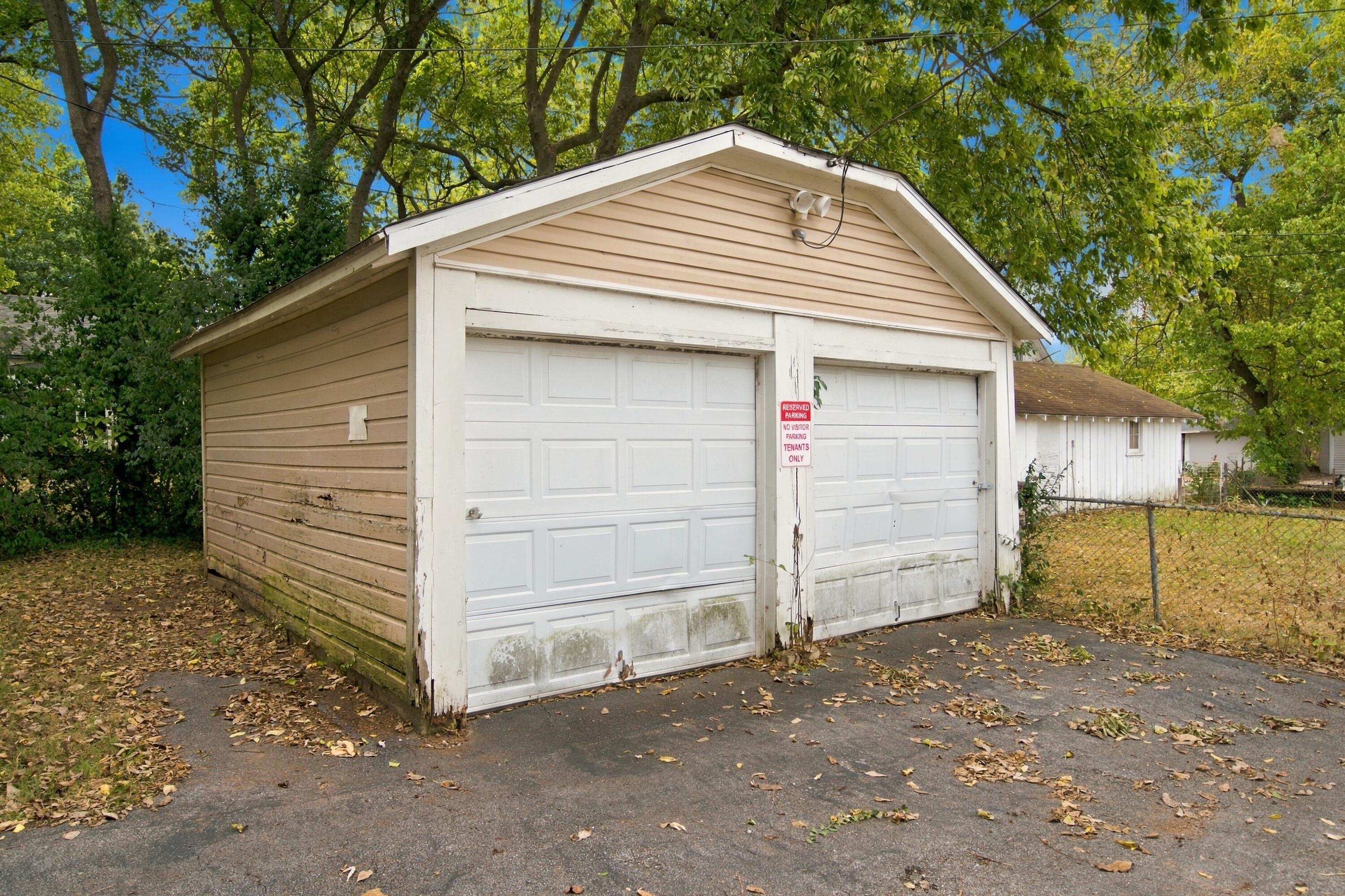 Photo 4 - Residential Income for sale – 806 W Walnut   Springfield, MO