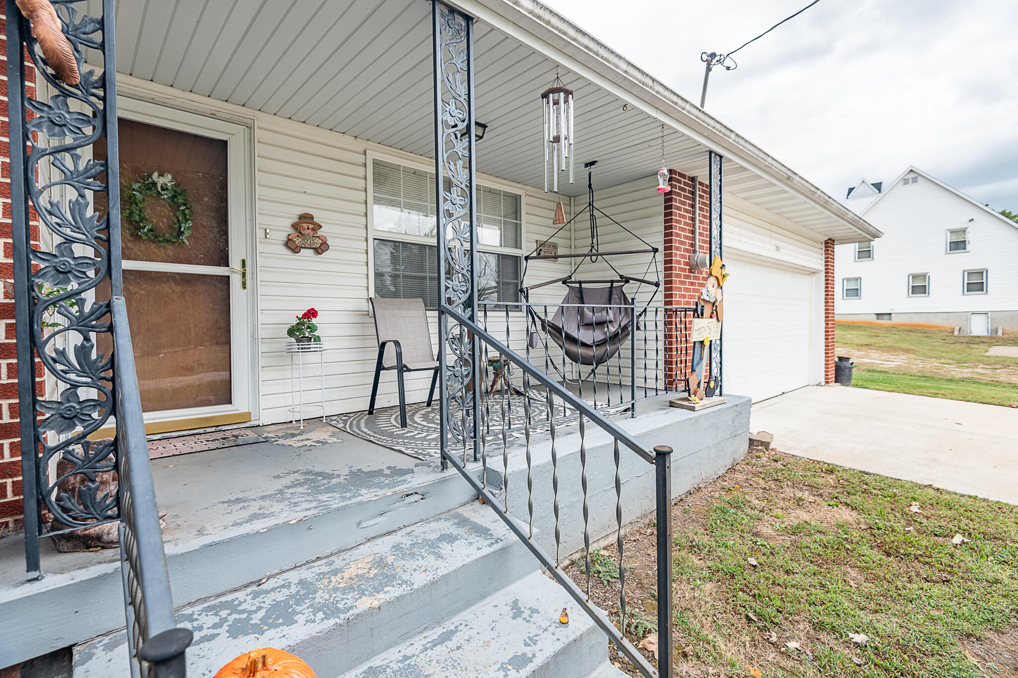 Photo 5 - Residential for sale – 111 S Elm Street  Walnut Grove, MO