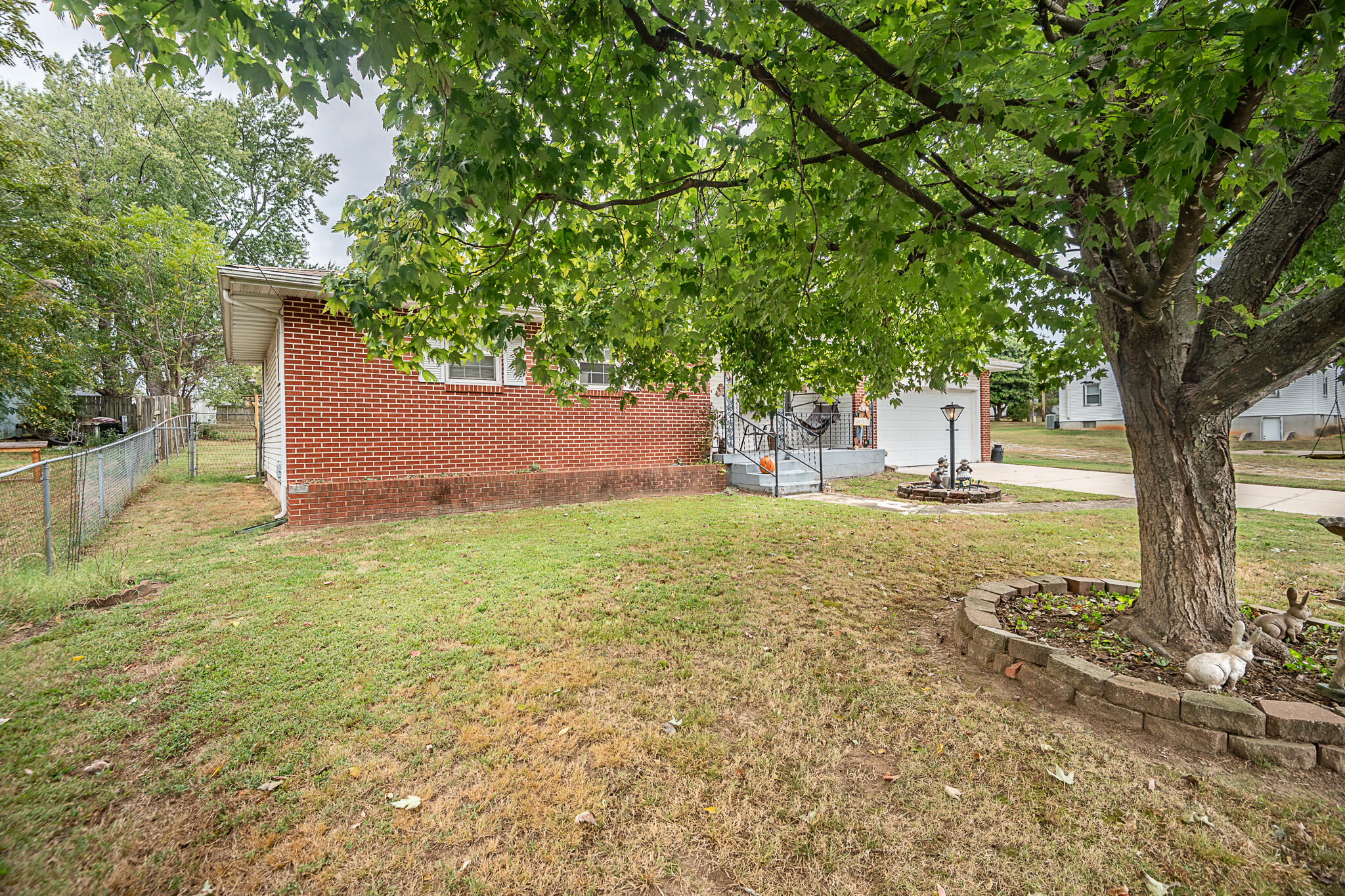 Photo 3 - Residential for sale – 111 S Elm Street  Walnut Grove, MO