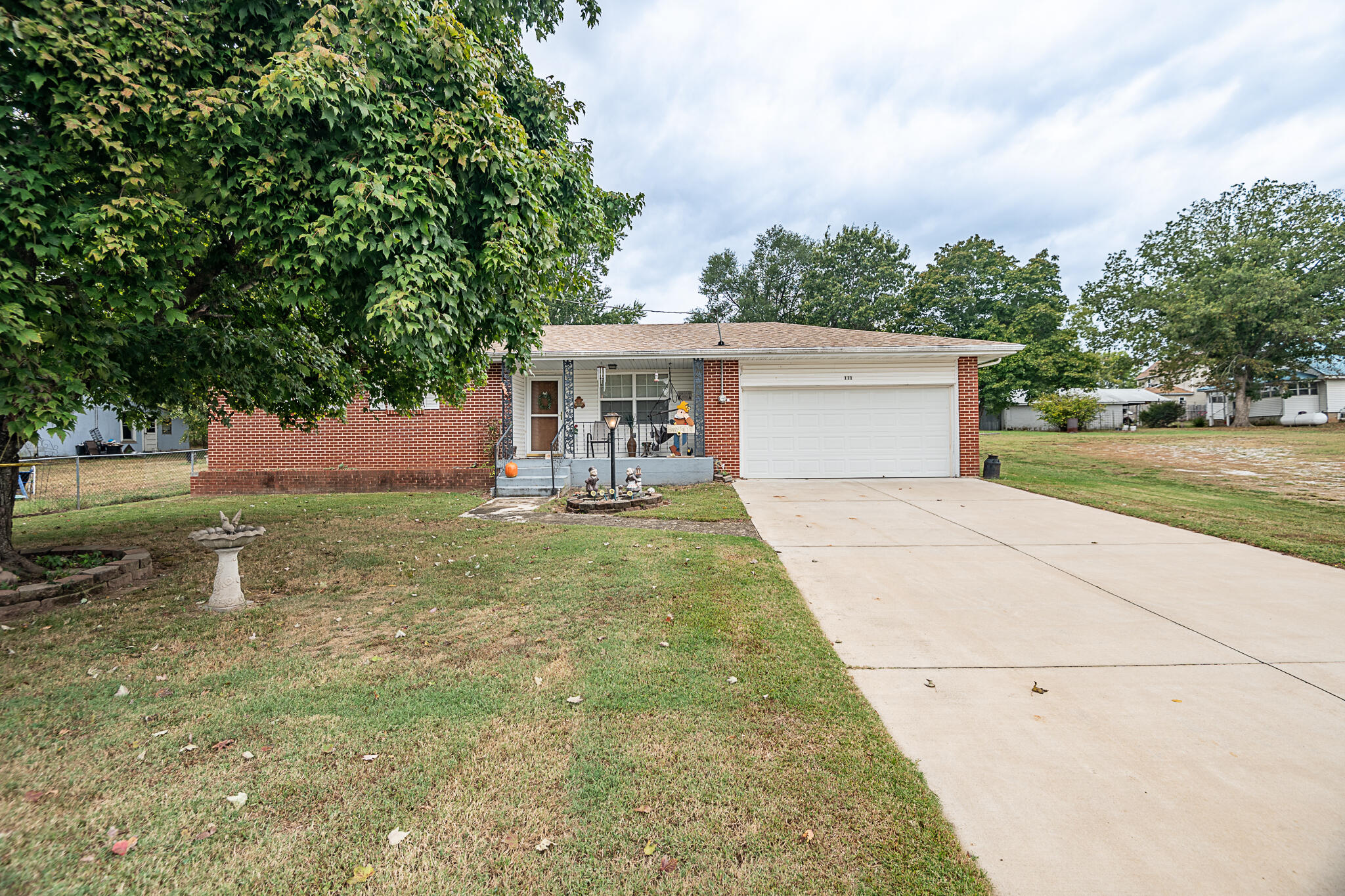 Photo 2 - Residential for sale – 111 S Elm Street  Walnut Grove, MO