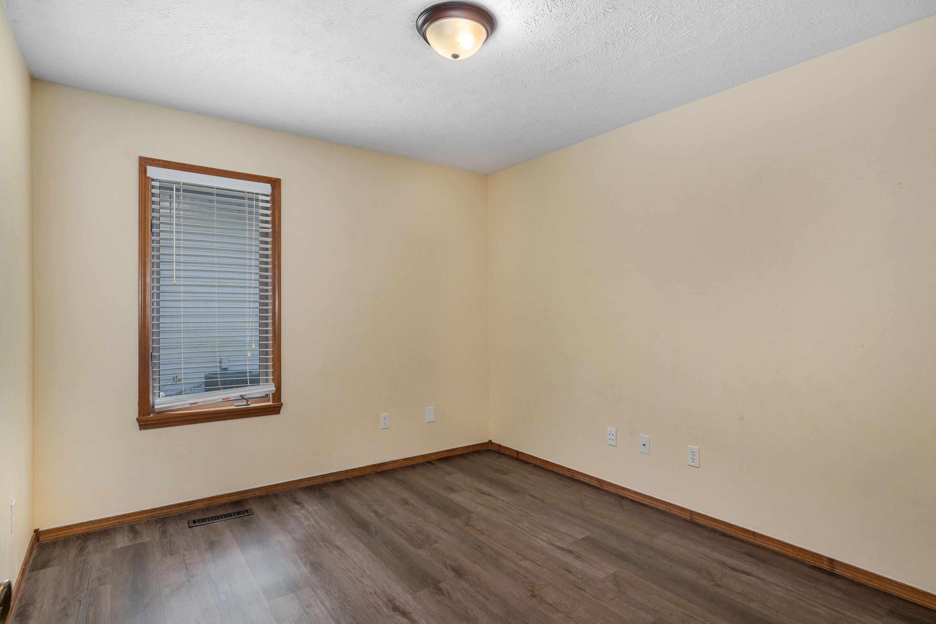 Photo 19 - Residential for sale – 3484 S Meadowlark Avenue  Springfield, MO