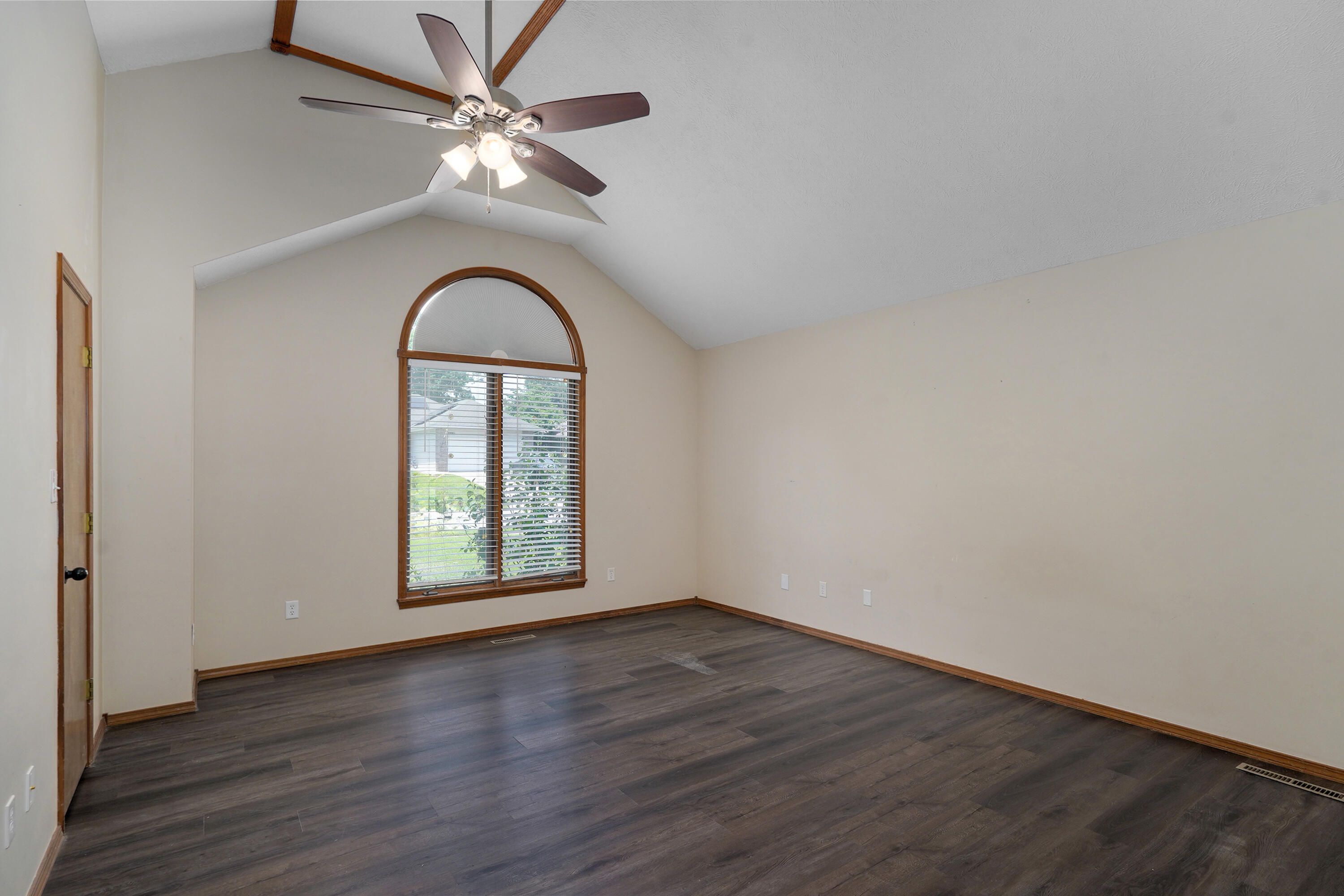Photo 13 - Residential for sale – 3484 S Meadowlark Avenue  Springfield, MO