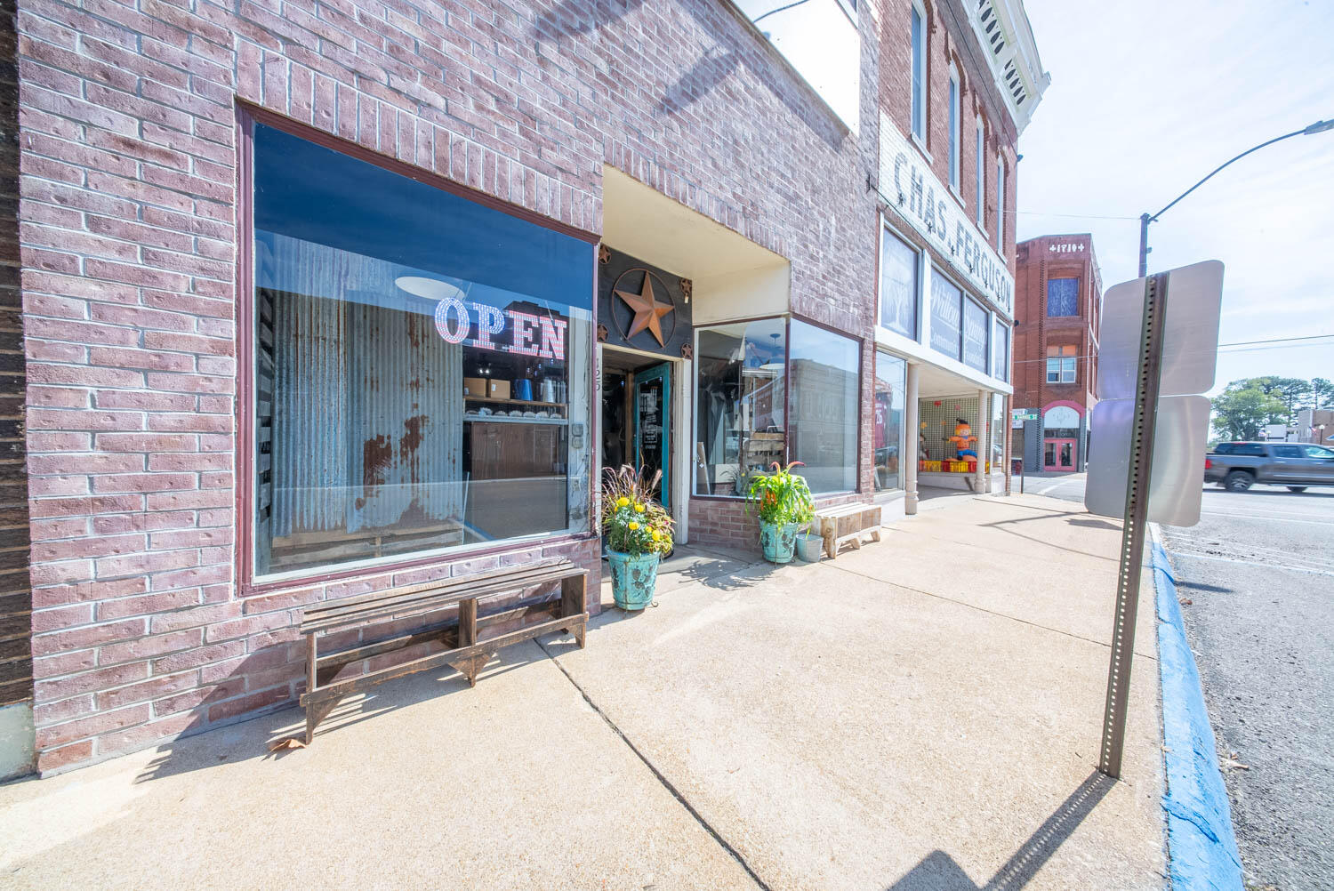 Photo 5 - Commercial Sale for sale – 125 E Main Street  Willow Springs, MO
